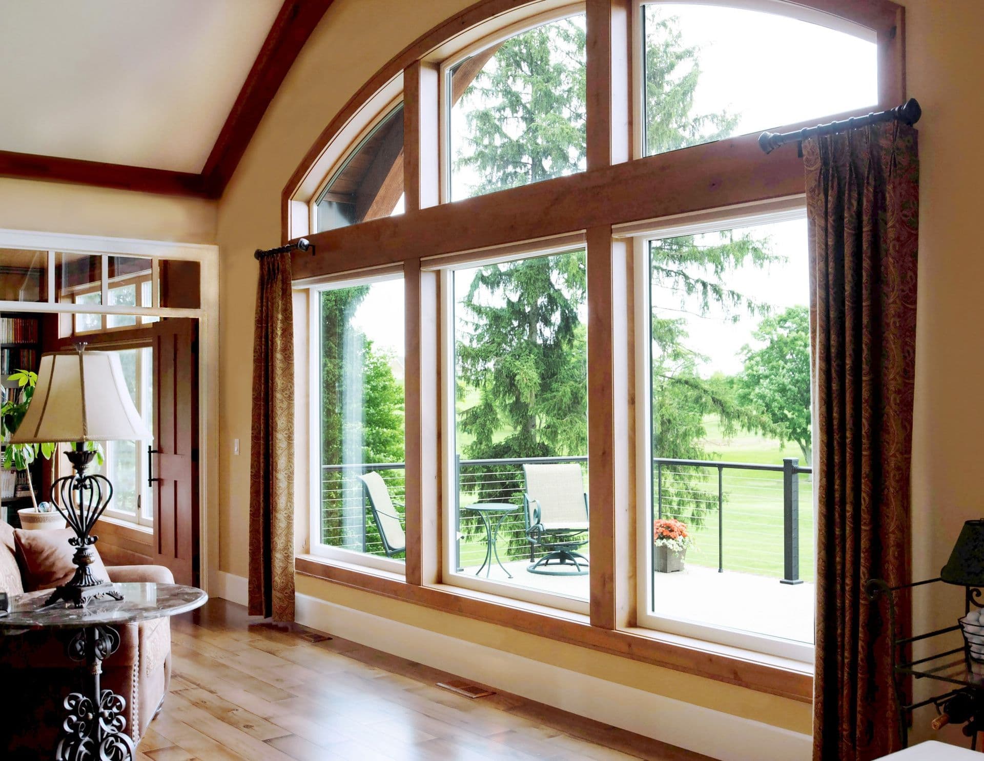 Aeris picture shaped arched wooden windows